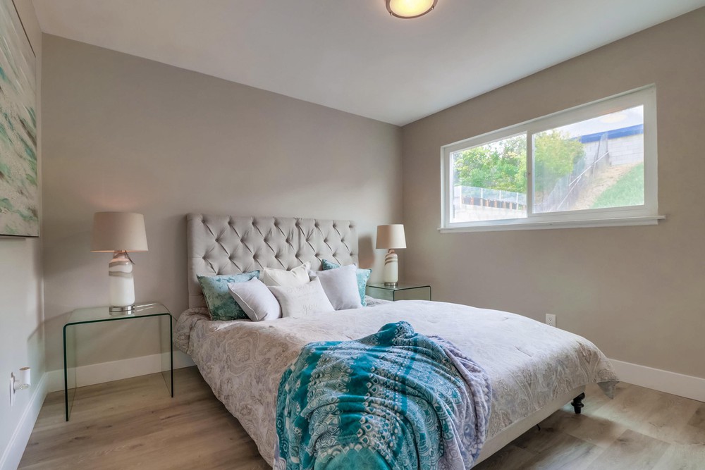Virtual tour photo 18 of 40 for 7779 Shadyglade Ln
