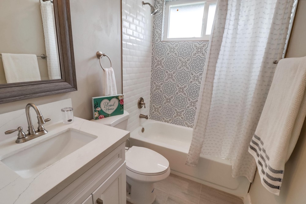 Virtual tour photo 28 of 40 for 7779 Shadyglade Ln