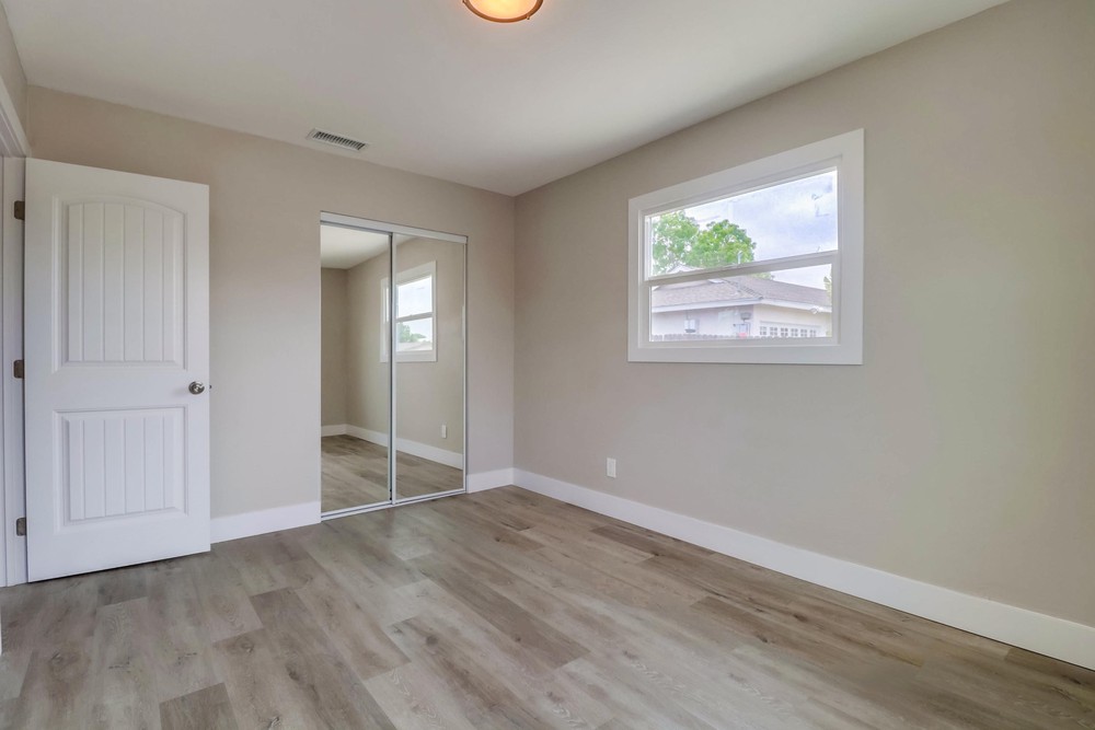 Virtual tour photo 31 of 40 for 7779 Shadyglade Ln