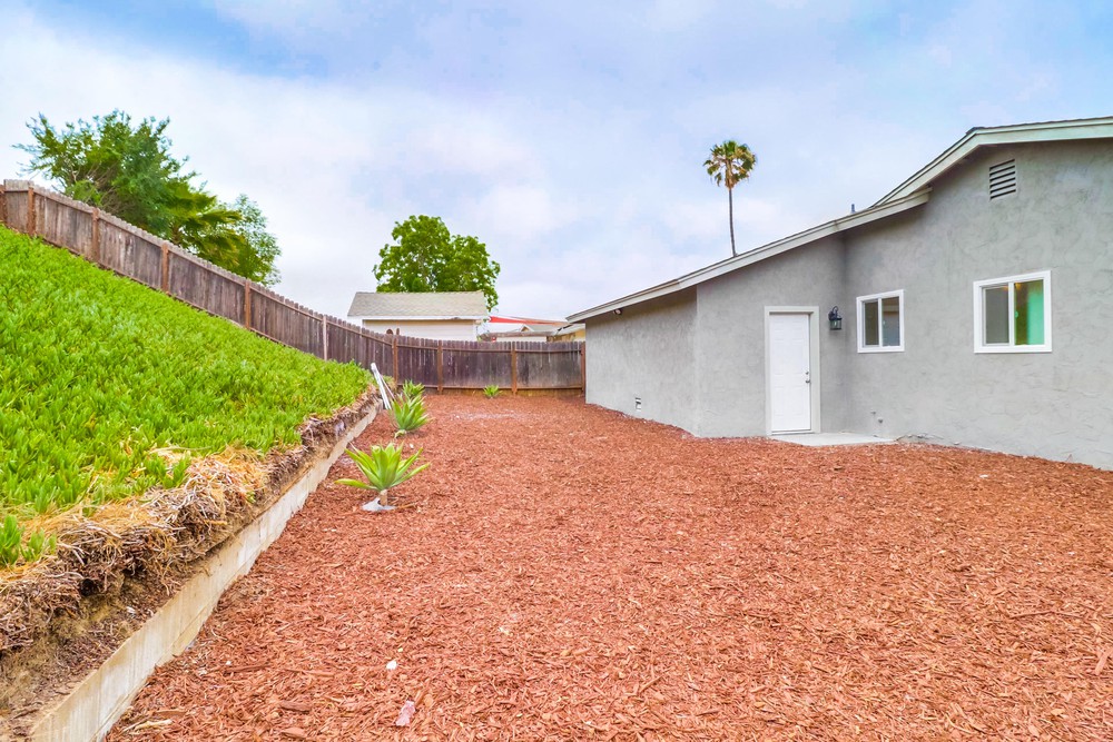 Virtual tour photo 37 of 40 for 7779 Shadyglade Ln