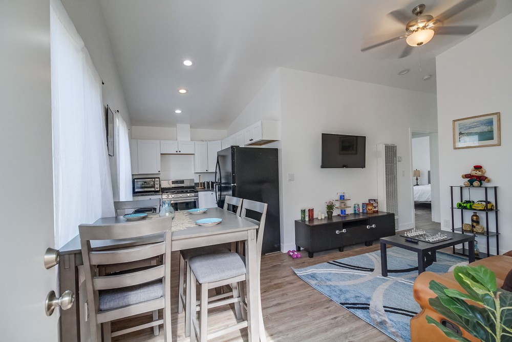 Virtual tour photo 7 of 38 for 780 71st St