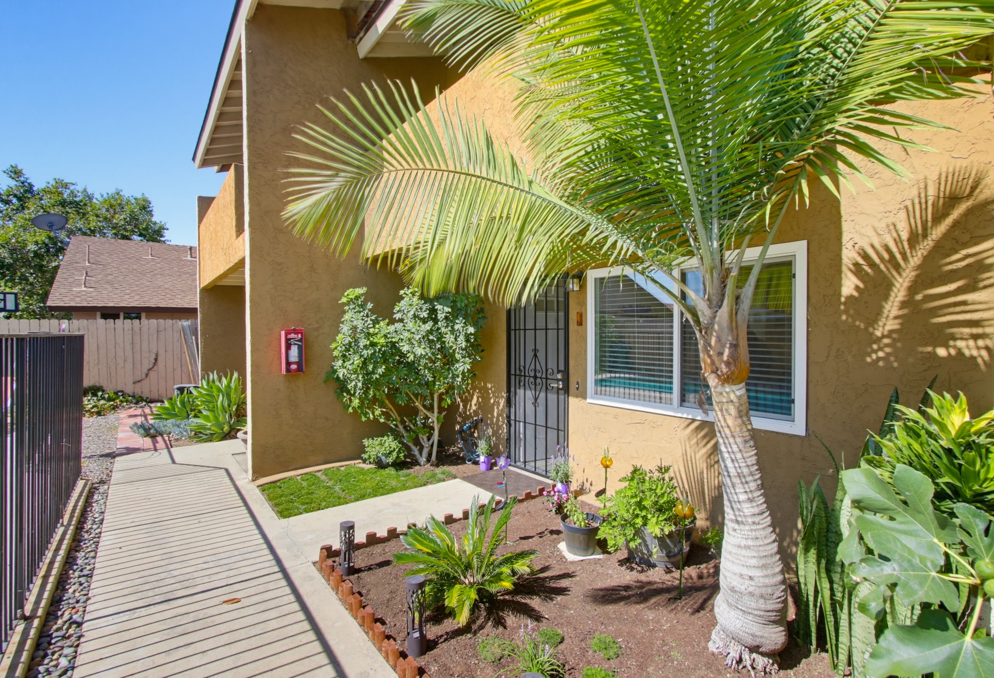 Virtual tour photo 1 of 44 for 780 Ballantyne St Unit J