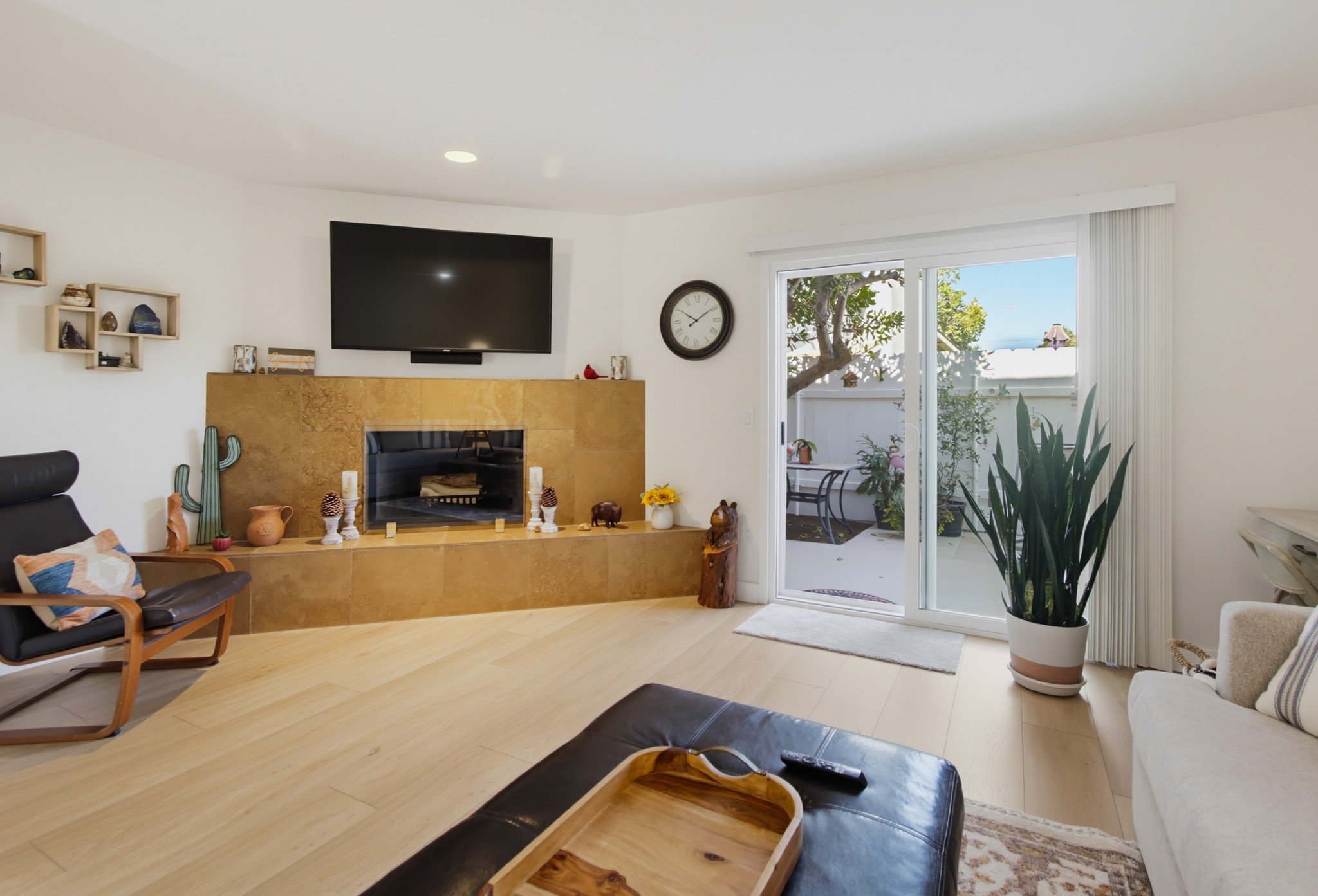 Virtual tour photo 5 of 44 for 780 Ballantyne St Unit J
