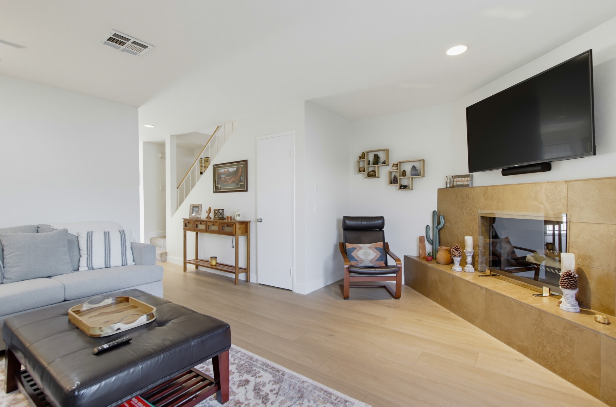 Virtual tour photo 8 of 44 for 780 Ballantyne St Unit J