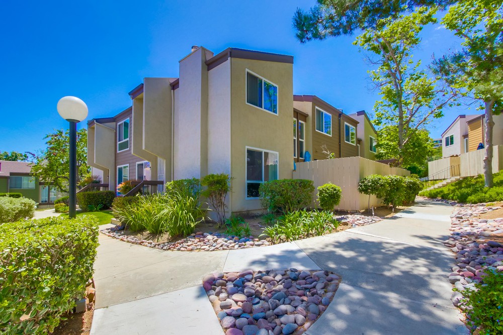 Virtual tour photo 1 of 40 for 7805 Tommy Dr UNIT 69