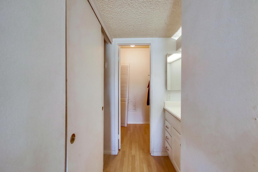 Virtual tour photo 24 of 40 for 7805 Tommy Dr UNIT 69