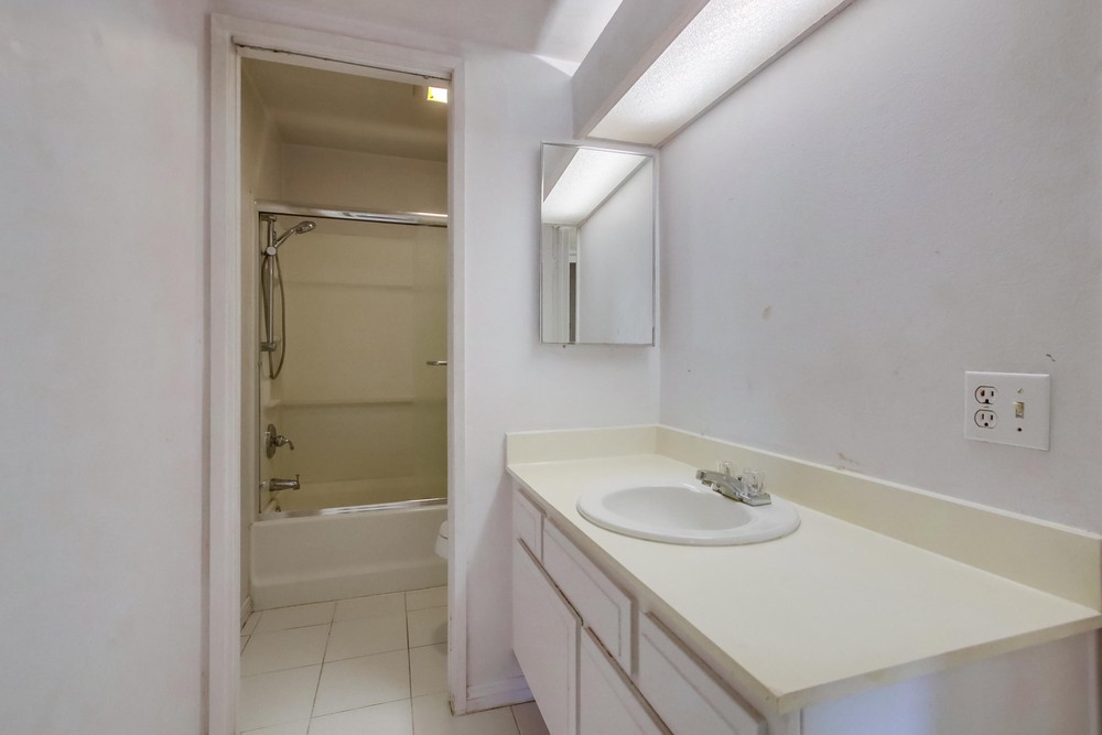 Virtual tour photo 28 of 40 for 7805 Tommy Dr UNIT 69