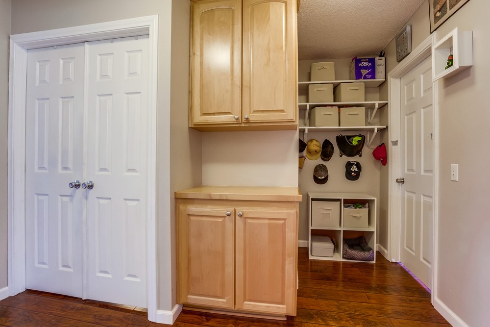 Virtual tour photo 20 of 34 for 7807 Hummingbird Ln