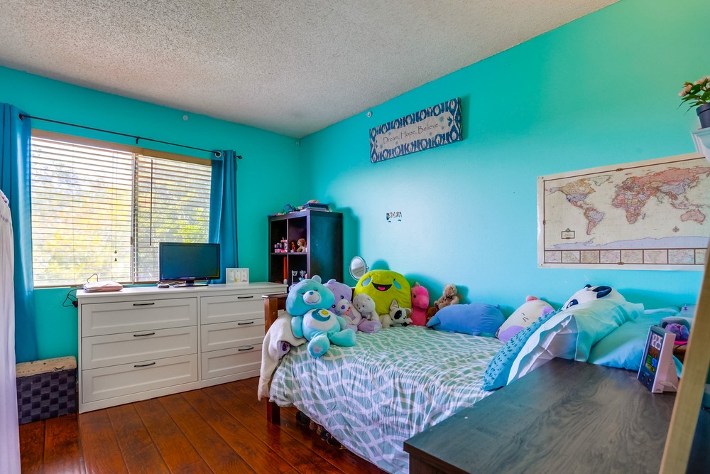 Virtual tour photo 27 of 34 for 7807 Hummingbird Ln