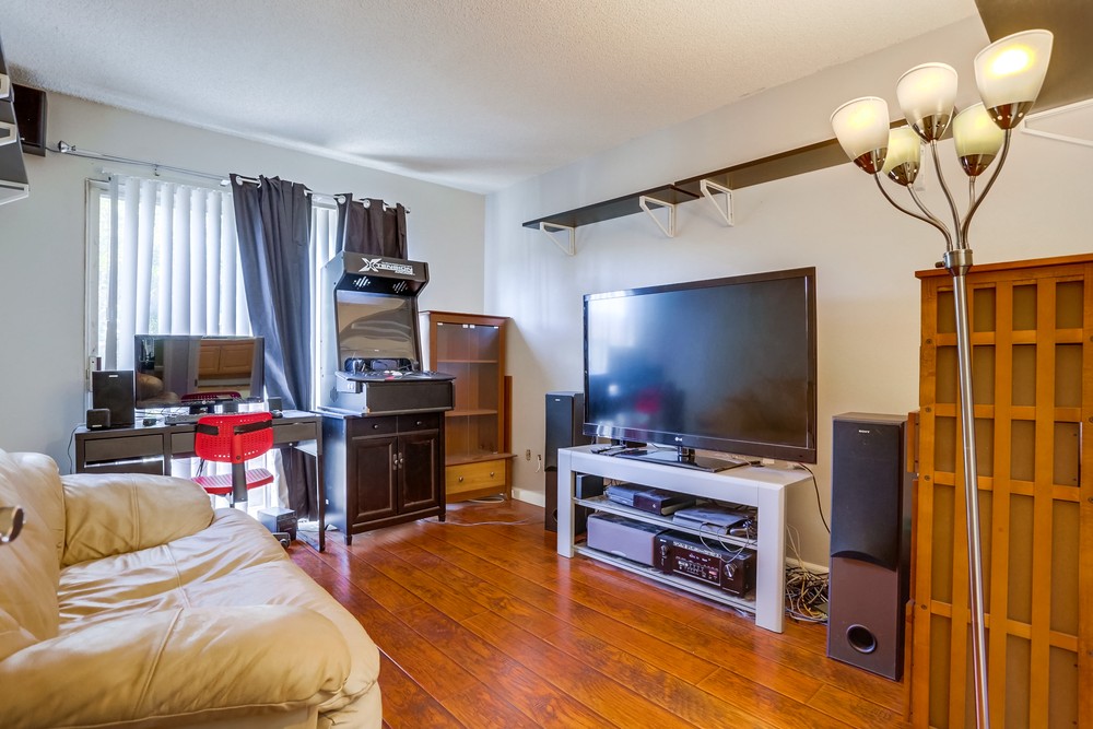 Virtual tour photo 32 of 34 for 7807 Hummingbird Ln