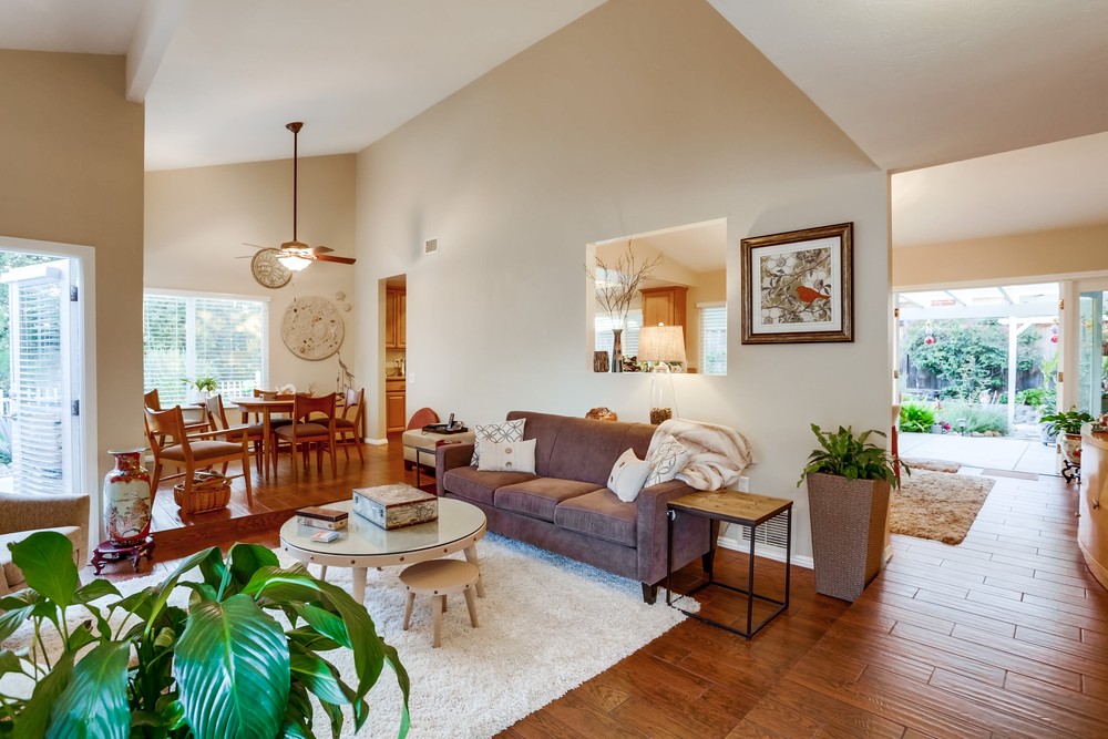 Virtual tour photo 18 of 50 for 7808 Hillandale Dr