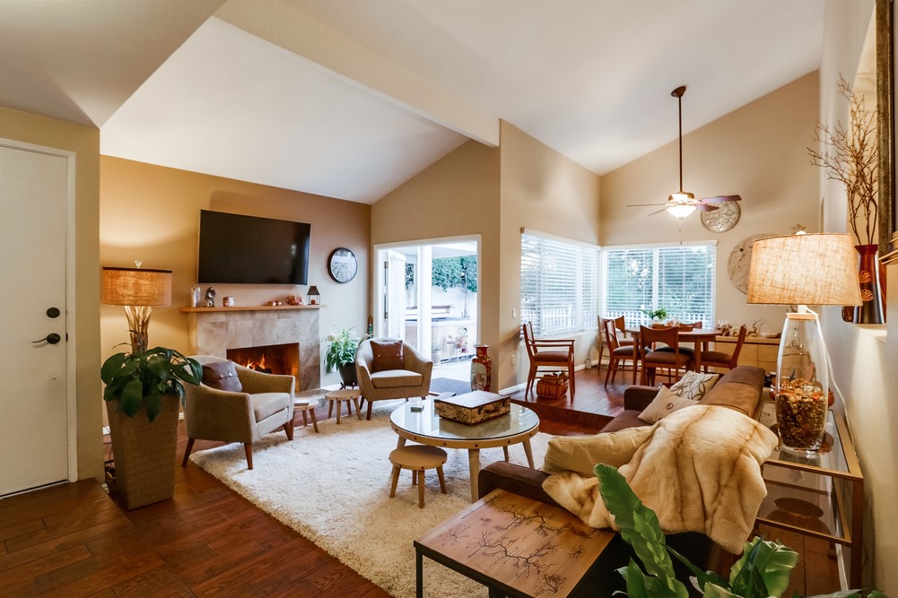 Virtual tour photo 22 of 50 for 7808 Hillandale Dr
