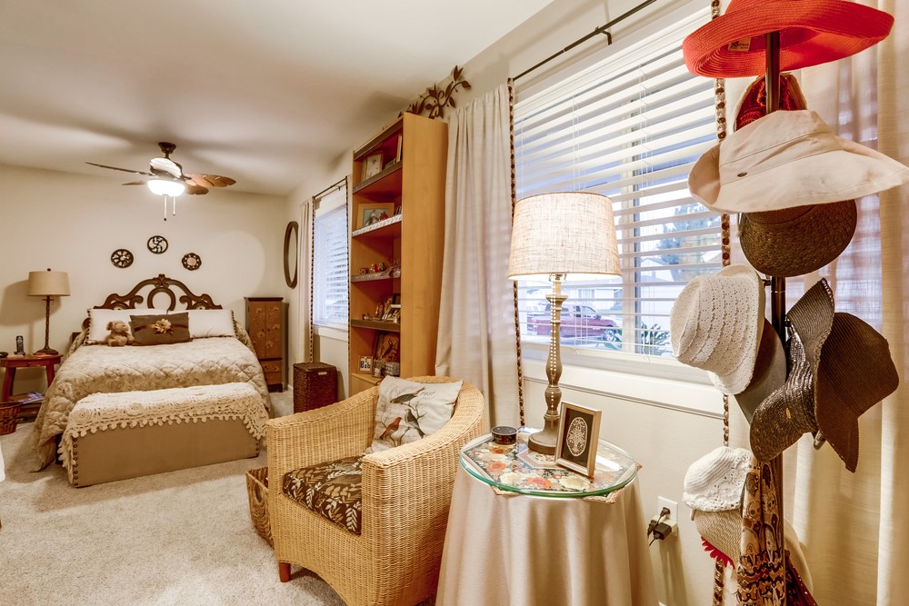 Virtual tour photo 33 of 50 for 7808 Hillandale Dr