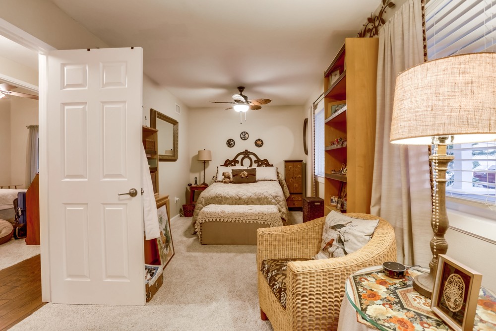Virtual tour photo 34 of 50 for 7808 Hillandale Dr