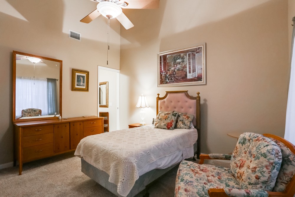 Virtual tour photo 39 of 50 for 7808 Hillandale Dr