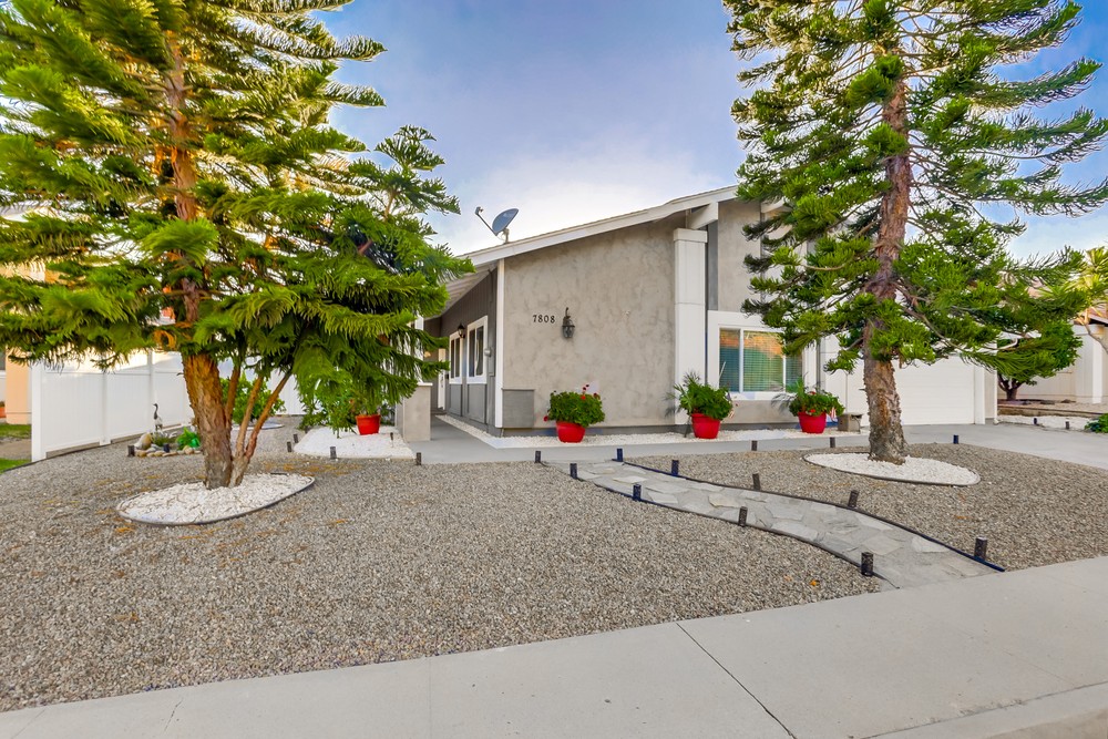 Virtual tour photo 44 of 50 for 7808 Hillandale Dr