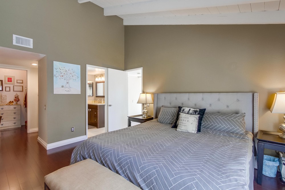 Virtual tour photo 44 of 60 for 7811 Tommy Dr UNIT 56