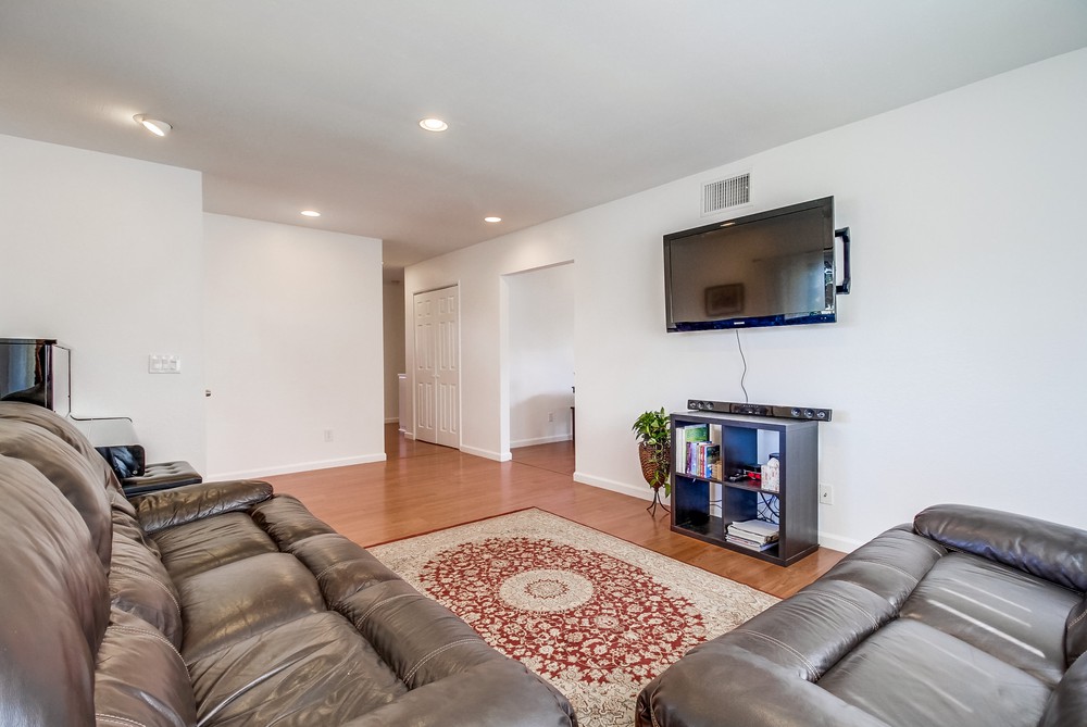Virtual tour photo 13 of 57 for 7818 Caffey Ln