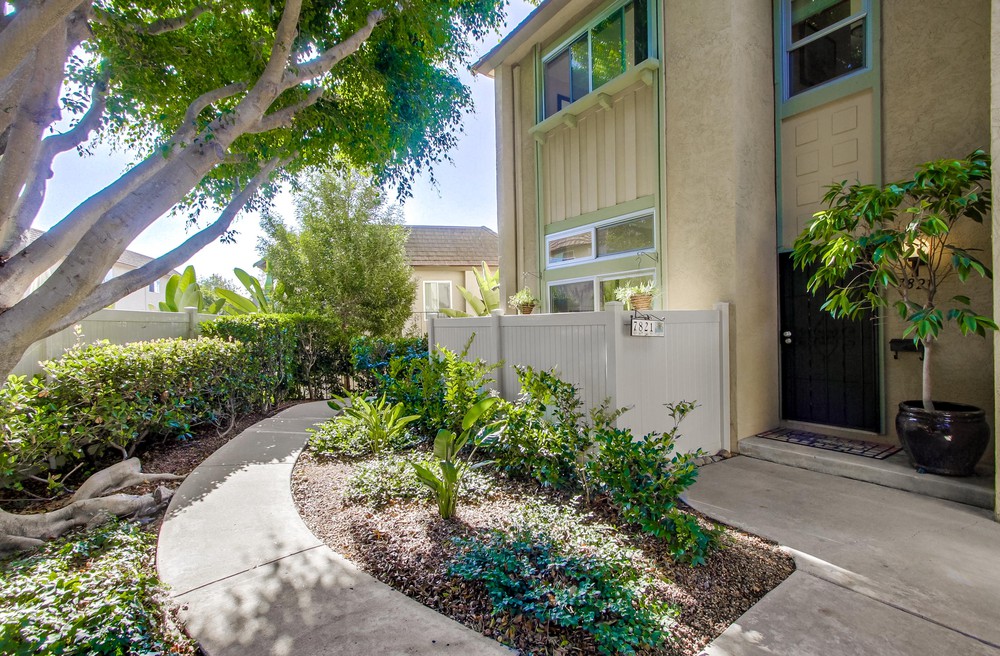 Virtual tour photo 7 of 69 for 7821 Starling Dr