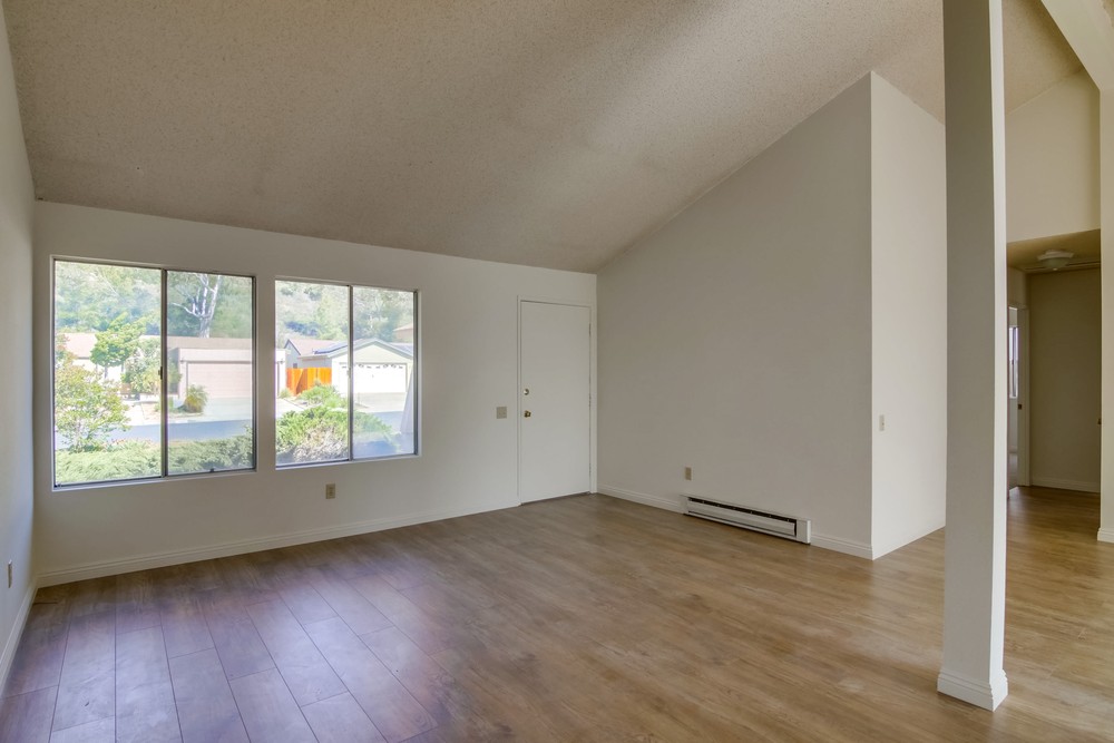 Virtual tour photo 10 of 39 for 7825 Whelan Dr