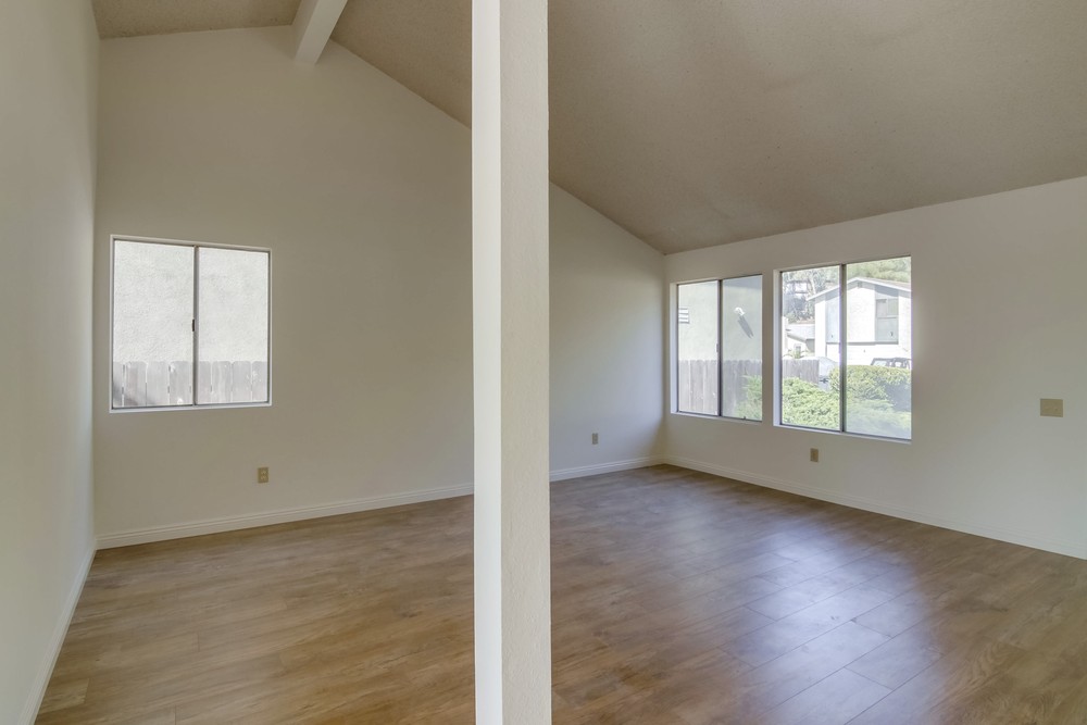 Virtual tour photo 11 of 39 for 7825 Whelan Dr