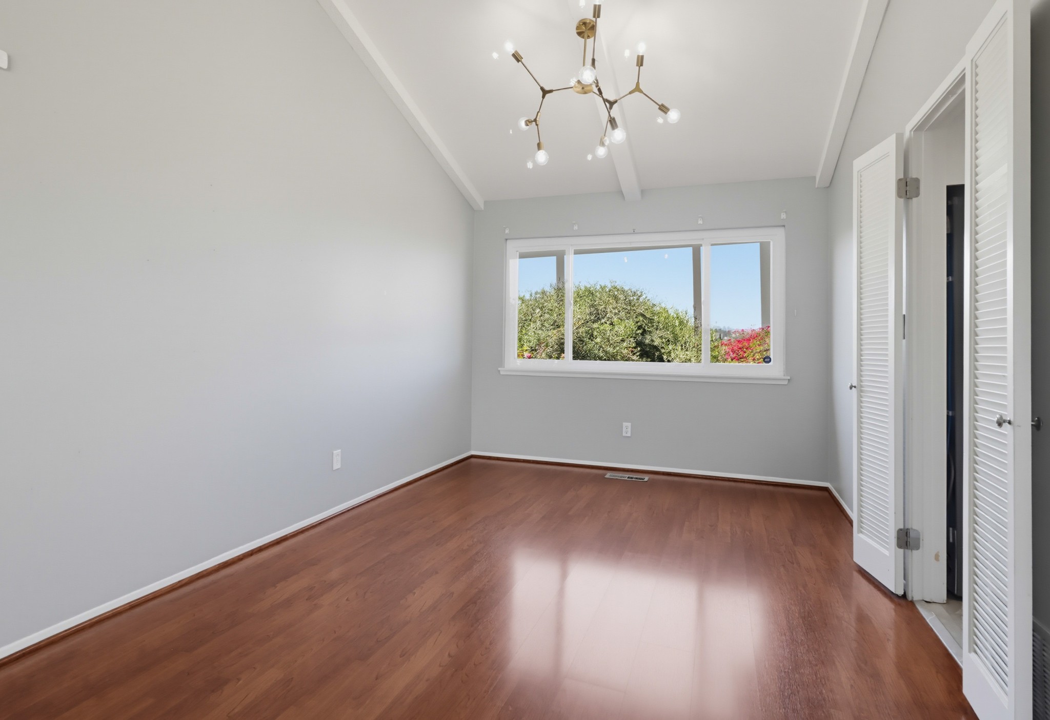 Virtual tour photo 12 of 95 for 7832 Forrestal Rd