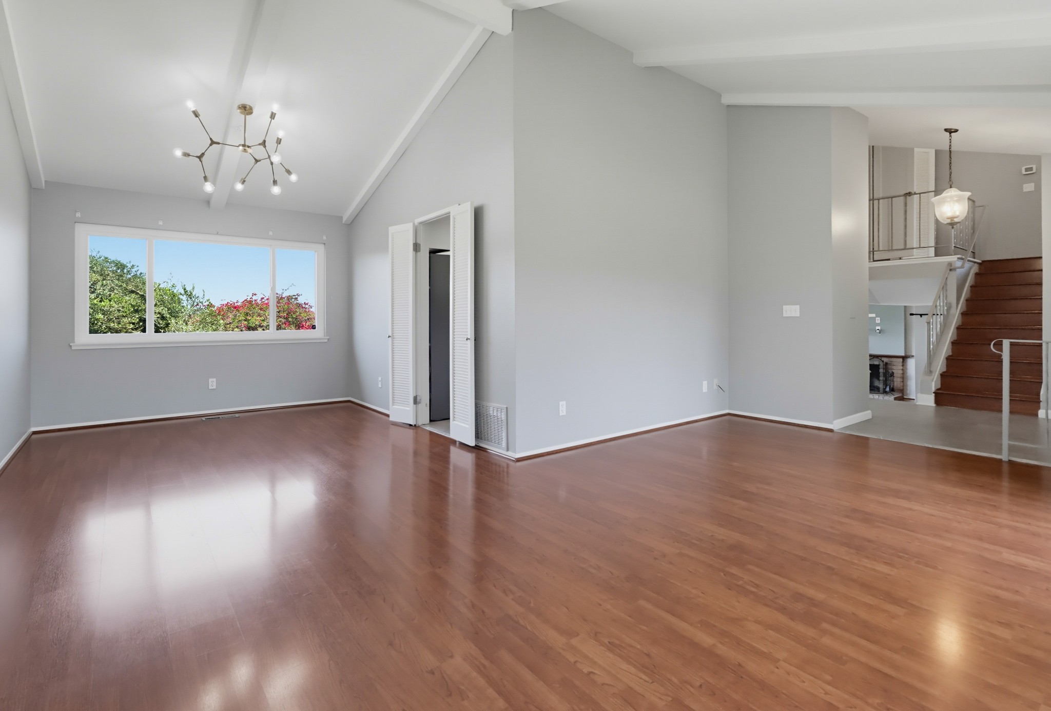 Virtual tour photo 13 of 95 for 7832 Forrestal Rd