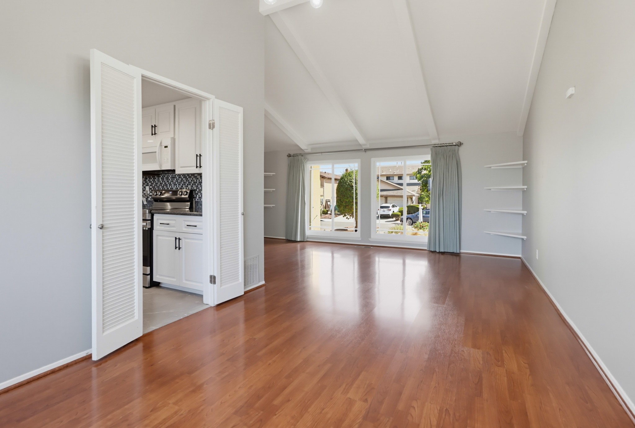 Virtual tour photo 14 of 95 for 7832 Forrestal Rd