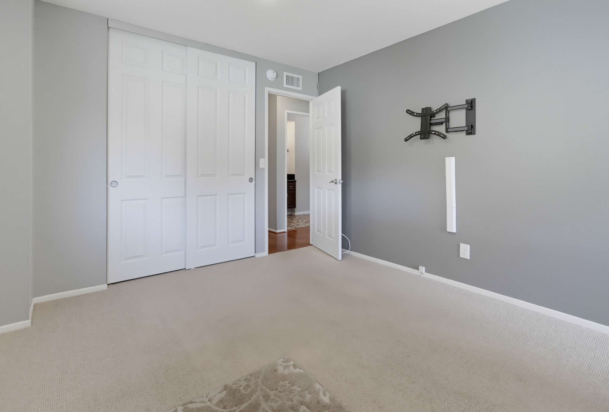 Virtual tour photo 47 of 95 for 7832 Forrestal Rd