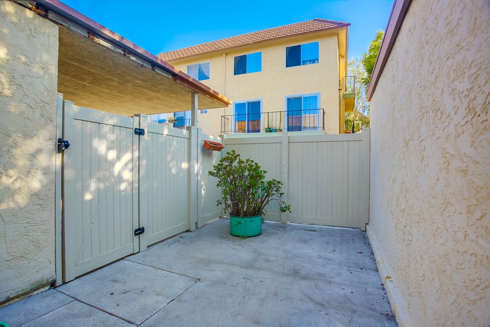 Virtual tour photo 33 of 36 for 7842 Nightingale Way