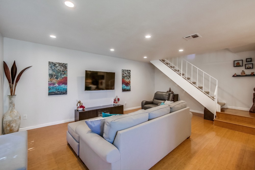 Virtual tour photo 5 of 24 for 7845 Camino Glorita