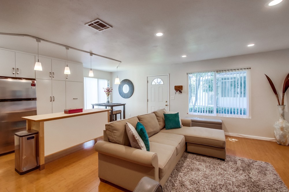 Virtual tour photo 8 of 24 for 7845 Camino Glorita