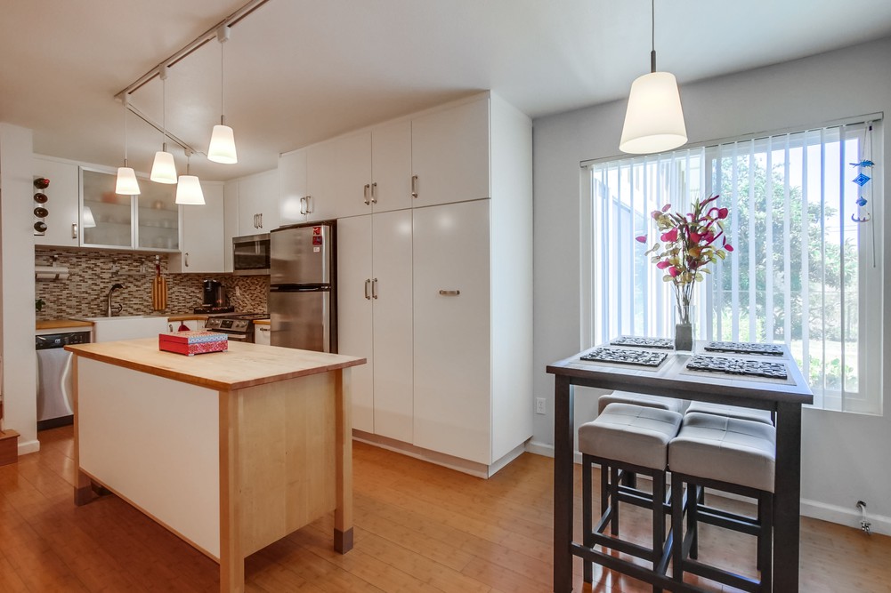 Virtual tour photo 9 of 24 for 7845 Camino Glorita