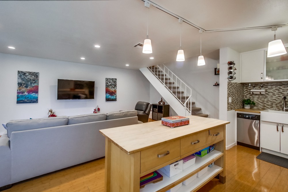 Virtual tour photo 12 of 24 for 7845 Camino Glorita
