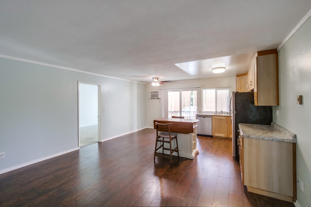 Virtual tour photo 8 of 35 for 7855 Cowles Mountain Ct UNIT A3