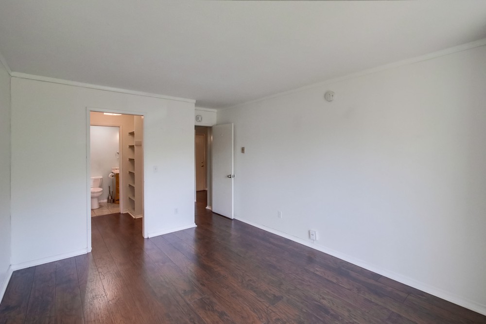 Virtual tour photo 19 of 35 for 7855 Cowles Mountain Ct UNIT A3