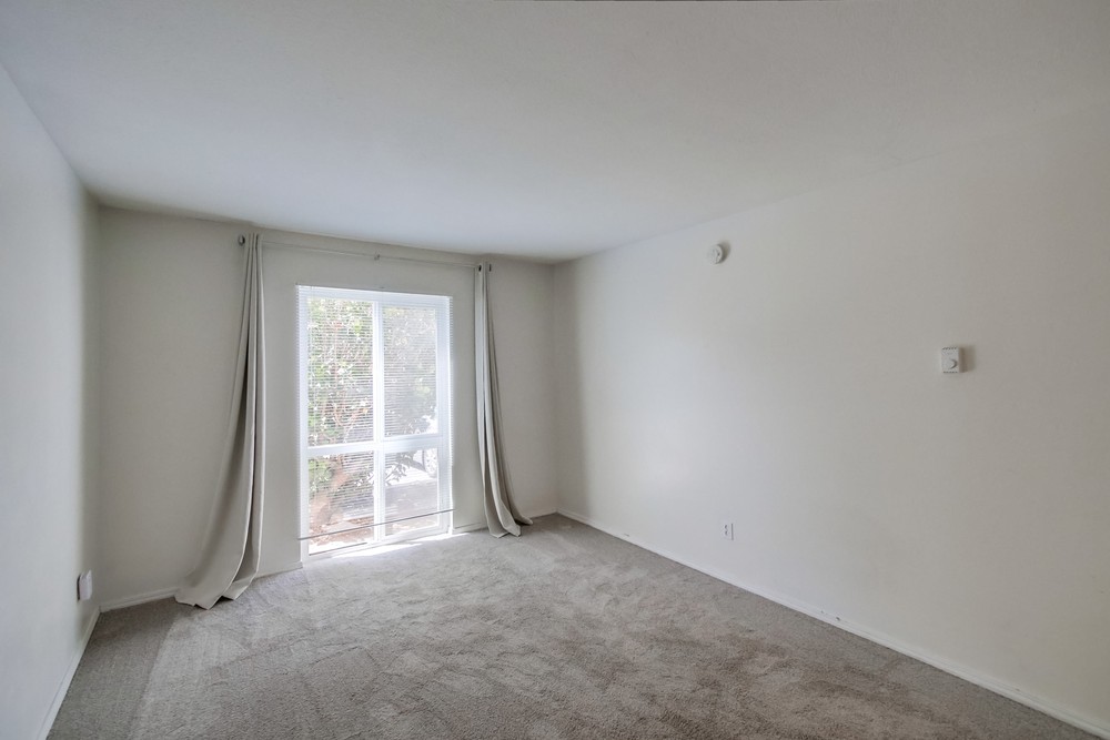 Virtual tour photo 27 of 35 for 7855 Cowles Mountain Ct UNIT A3