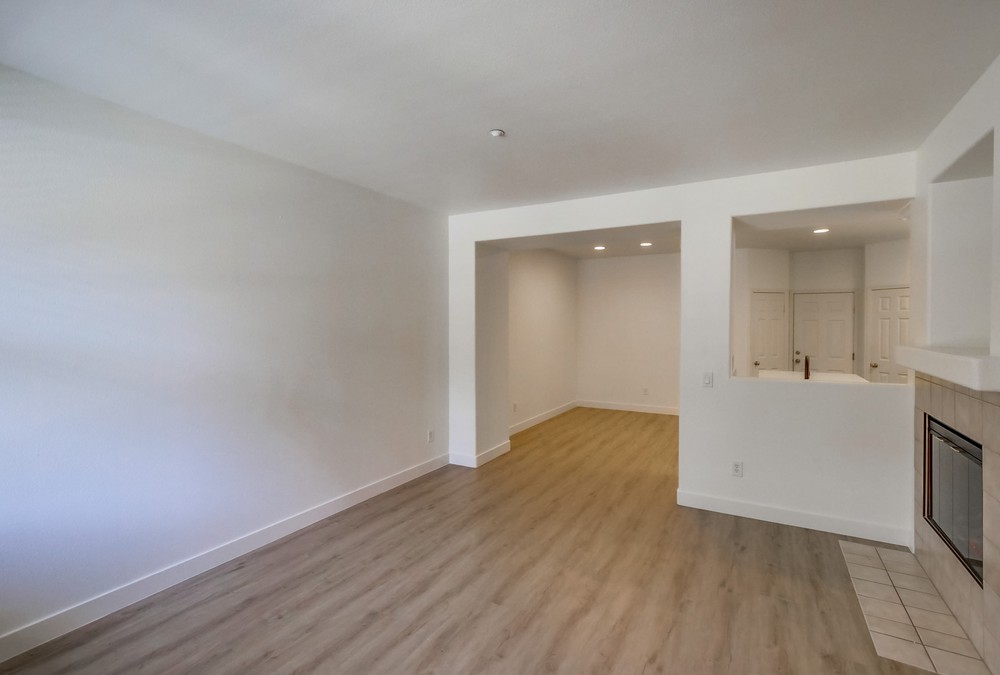 Virtual tour photo 8 of 38 for 7855 Via Belfiore UNIT 5