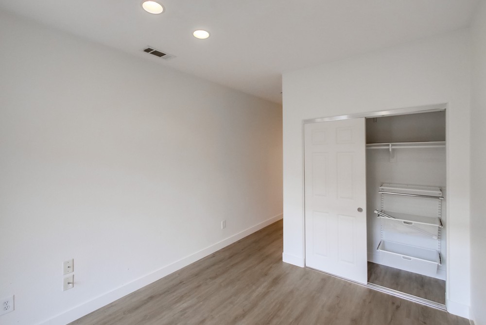 Virtual tour photo 31 of 38 for 7855 Via Belfiore UNIT 5