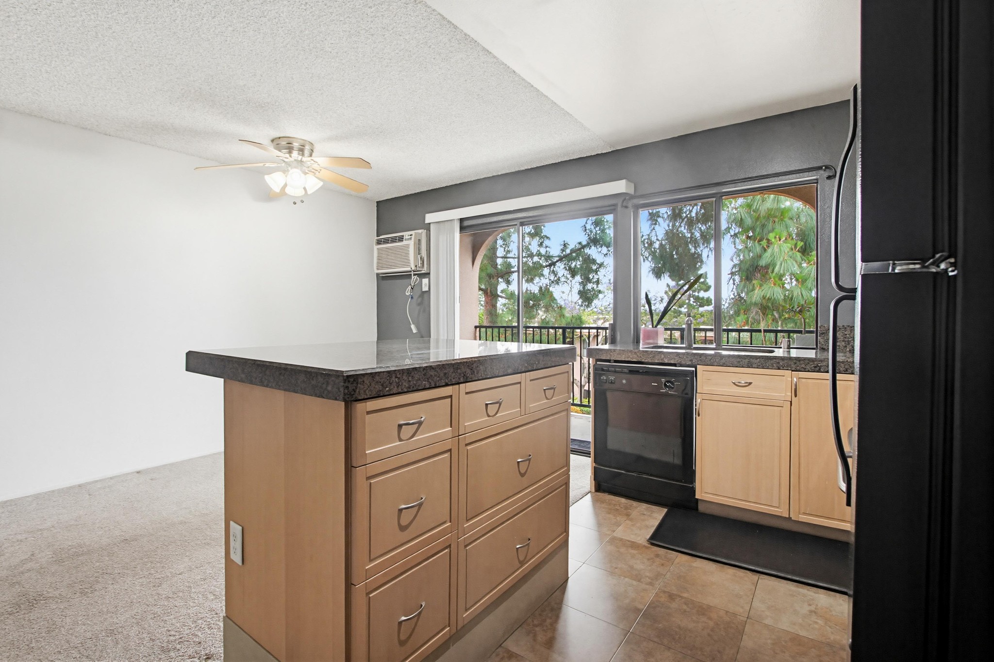 Virtual tour photo 12 of 31 for 7858 Cowles Mountain Ct