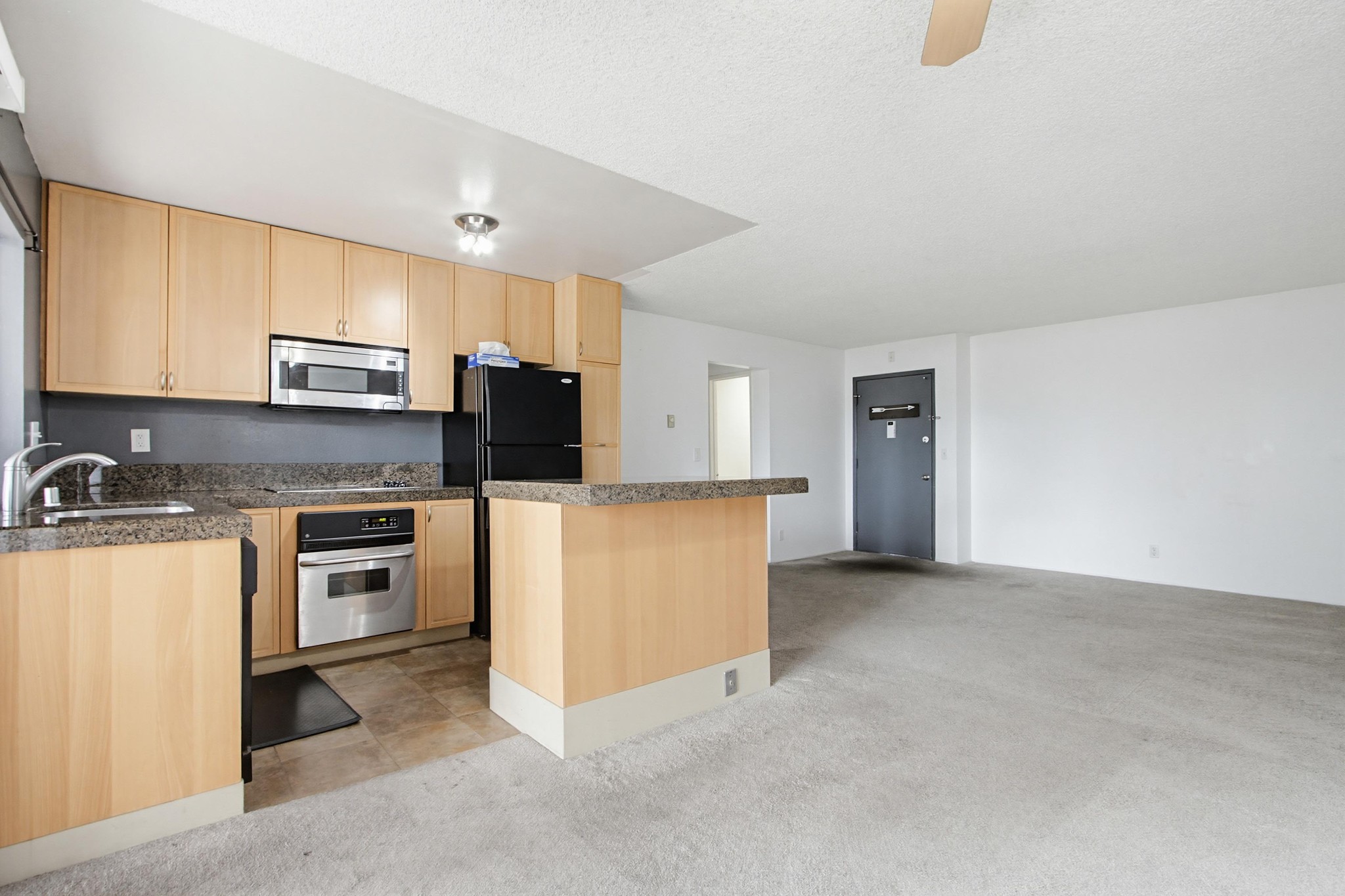 Virtual tour photo 15 of 31 for 7858 Cowles Mountain Ct