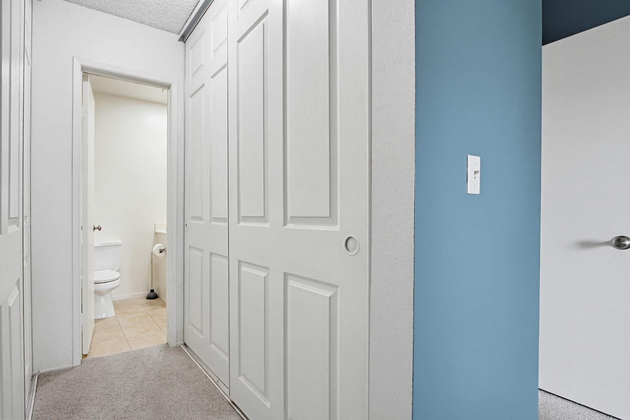 Virtual tour photo 21 of 31 for 7858 Cowles Mountain Ct
