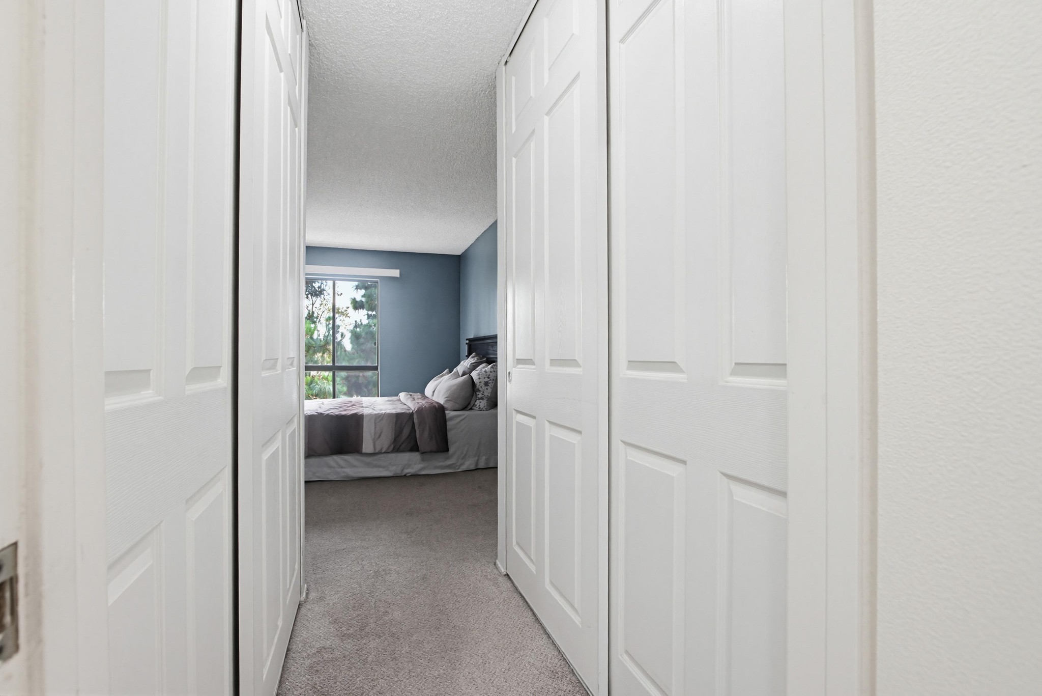 Virtual tour photo 22 of 31 for 7858 Cowles Mountain Ct
