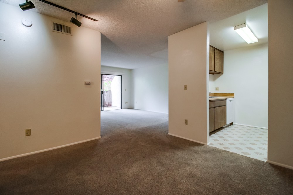 Virtual tour photo 1 of 26 for 7865 Golfcrest Dr #5