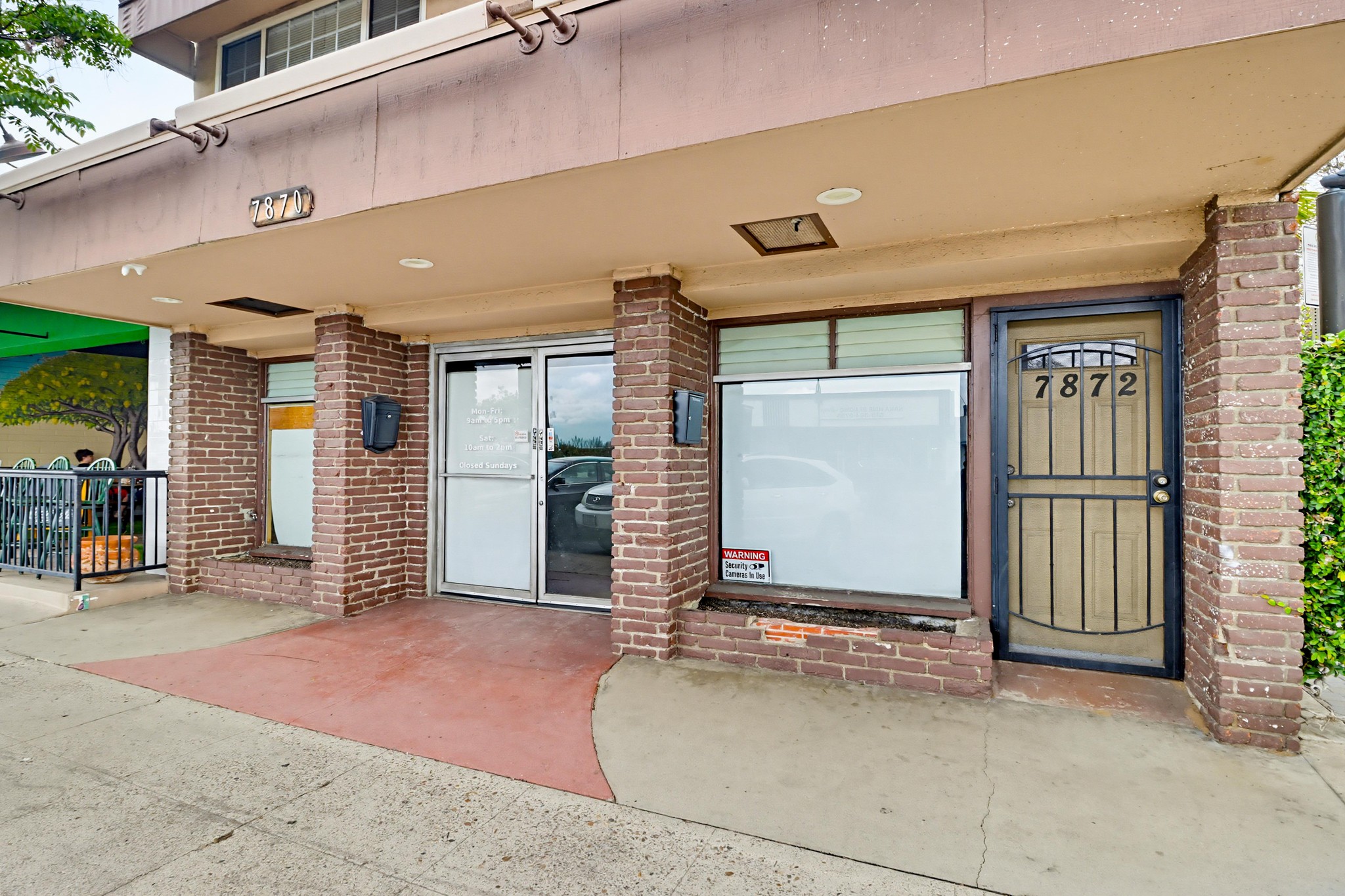 Virtual tour photo 3 of 39 for 7870 Broadway