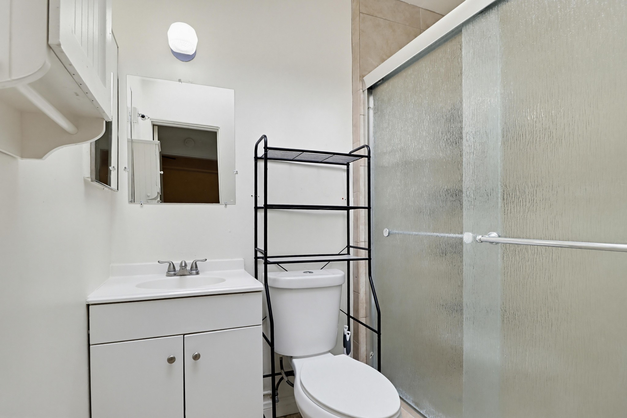 Virtual tour photo 32 of 39 for 7870 Broadway