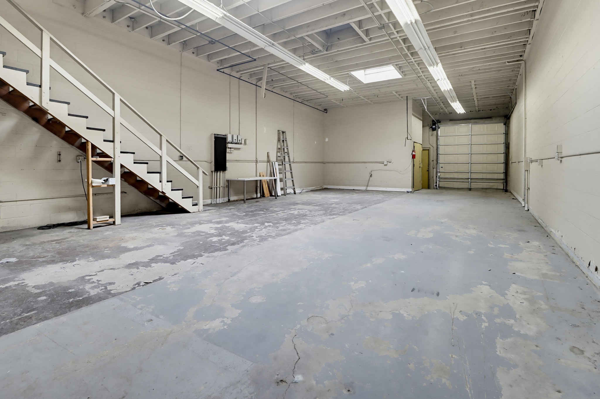 Virtual tour photo 36 of 39 for 7870 Broadway
