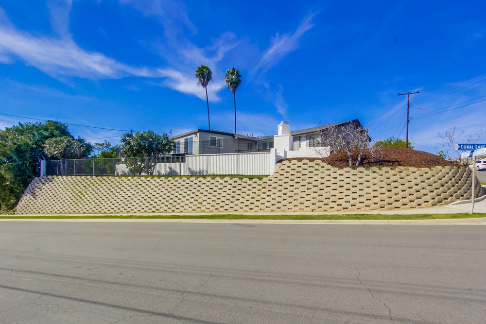 Virtual tour photo 1 of 61 for 7871 Compass Lake Dr