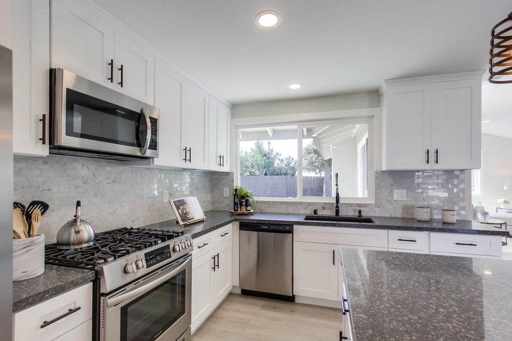 Virtual tour photo 23 of 61 for 7871 Compass Lake Dr