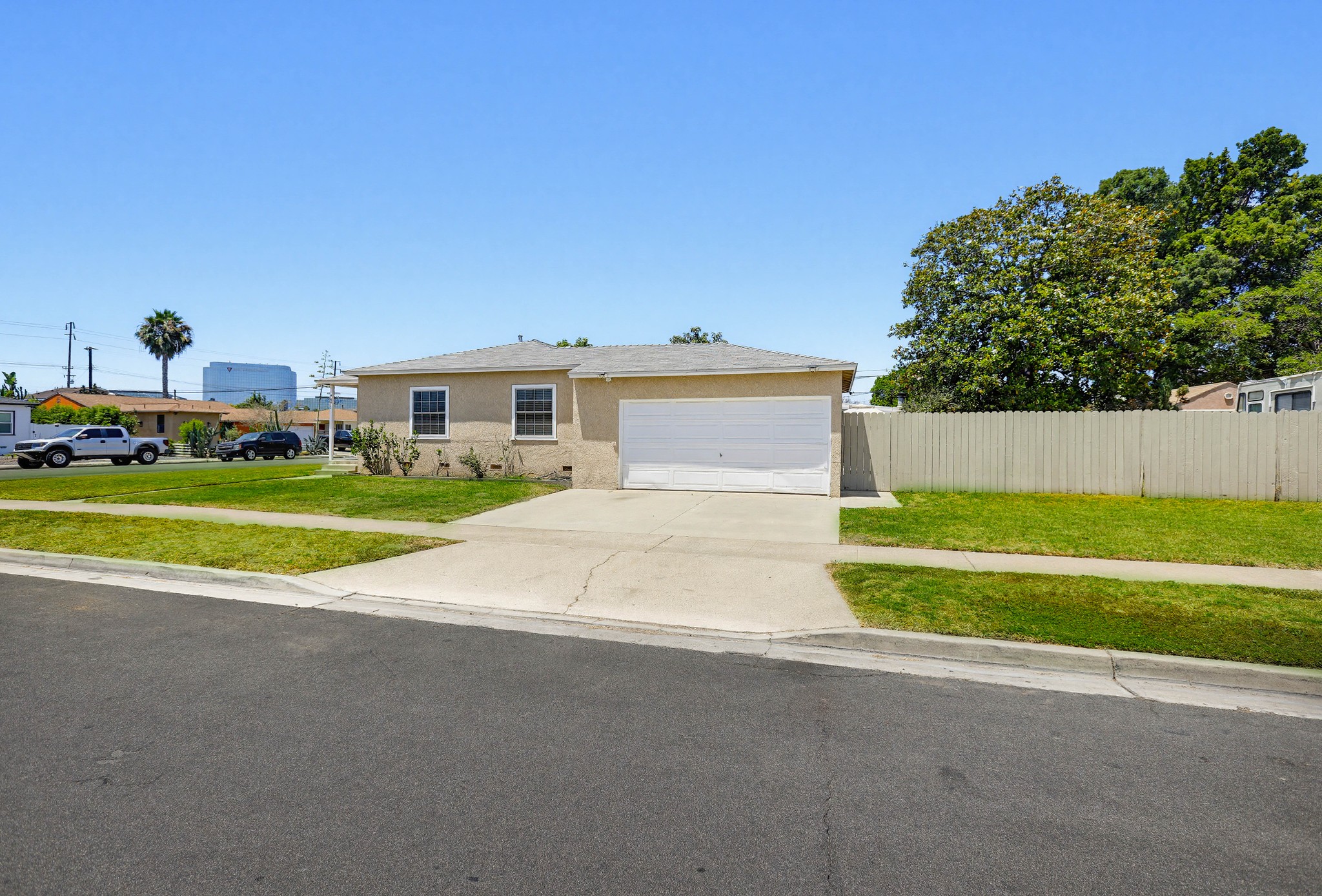Virtual tour photo 3 of 58 for 7871 Darwin Ave